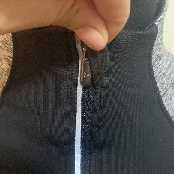 Under armour long sleeve - Picture 2 of 8